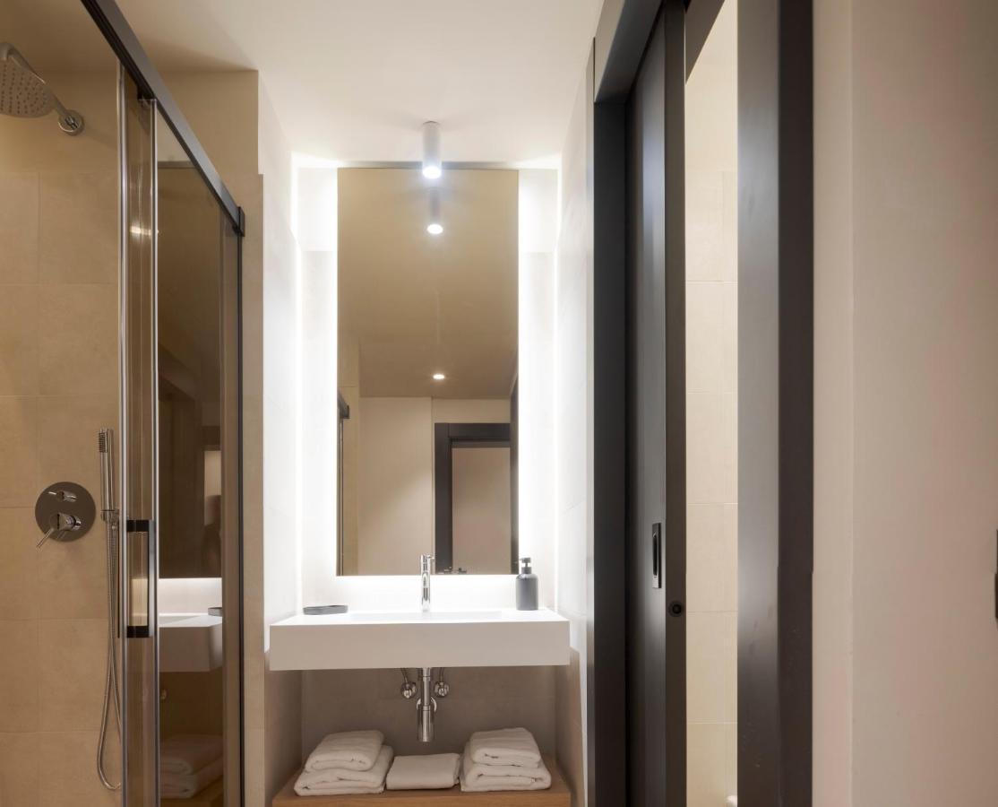 Hotel Blanq Ruzafa Valenza Esterno foto